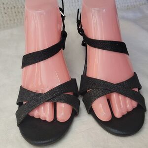 Fioni Shoes Sandals 7 1/2 Slingback Open toe Glam Sparkly Party Chic 2 1/2" heel